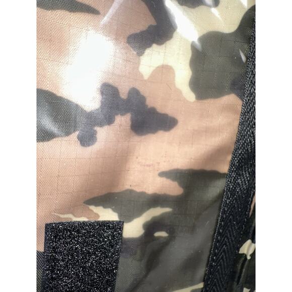 LeSportSac Vintage NOS USA Made Large Camouflage Camo Flap Messenger Bag NWOT 1 - Picture 4 of 10